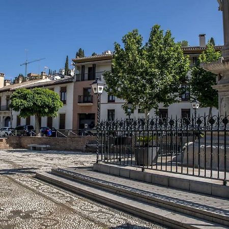 Plaza Del Campo Del Principe Apartment Granada Exterior photo